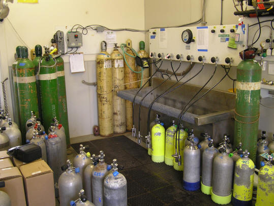 Jack's Diving Locker Fill Station with Nitrox Controller